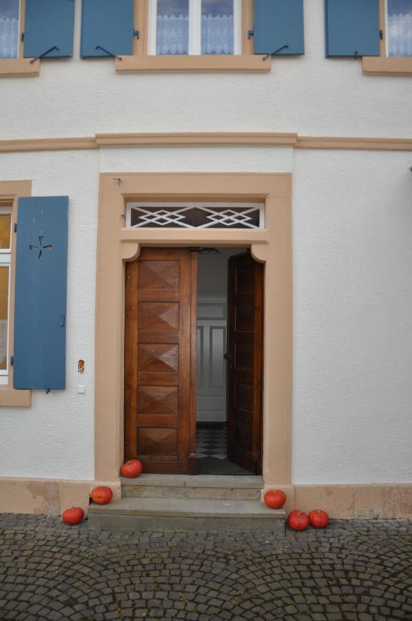 Ferienwohnung Altes Pfarrhaus Bargen Exterior foto