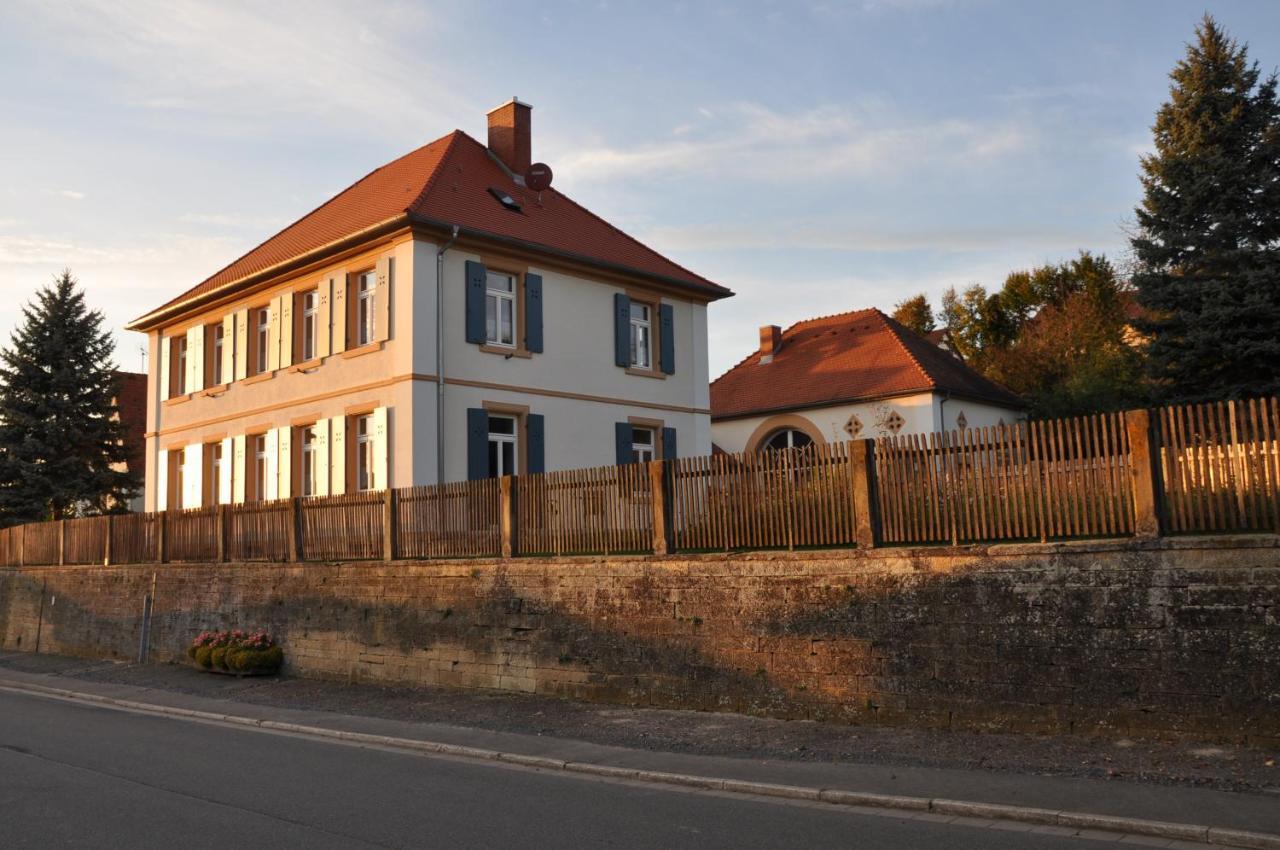 Ferienwohnung Altes Pfarrhaus Bargen Exterior foto