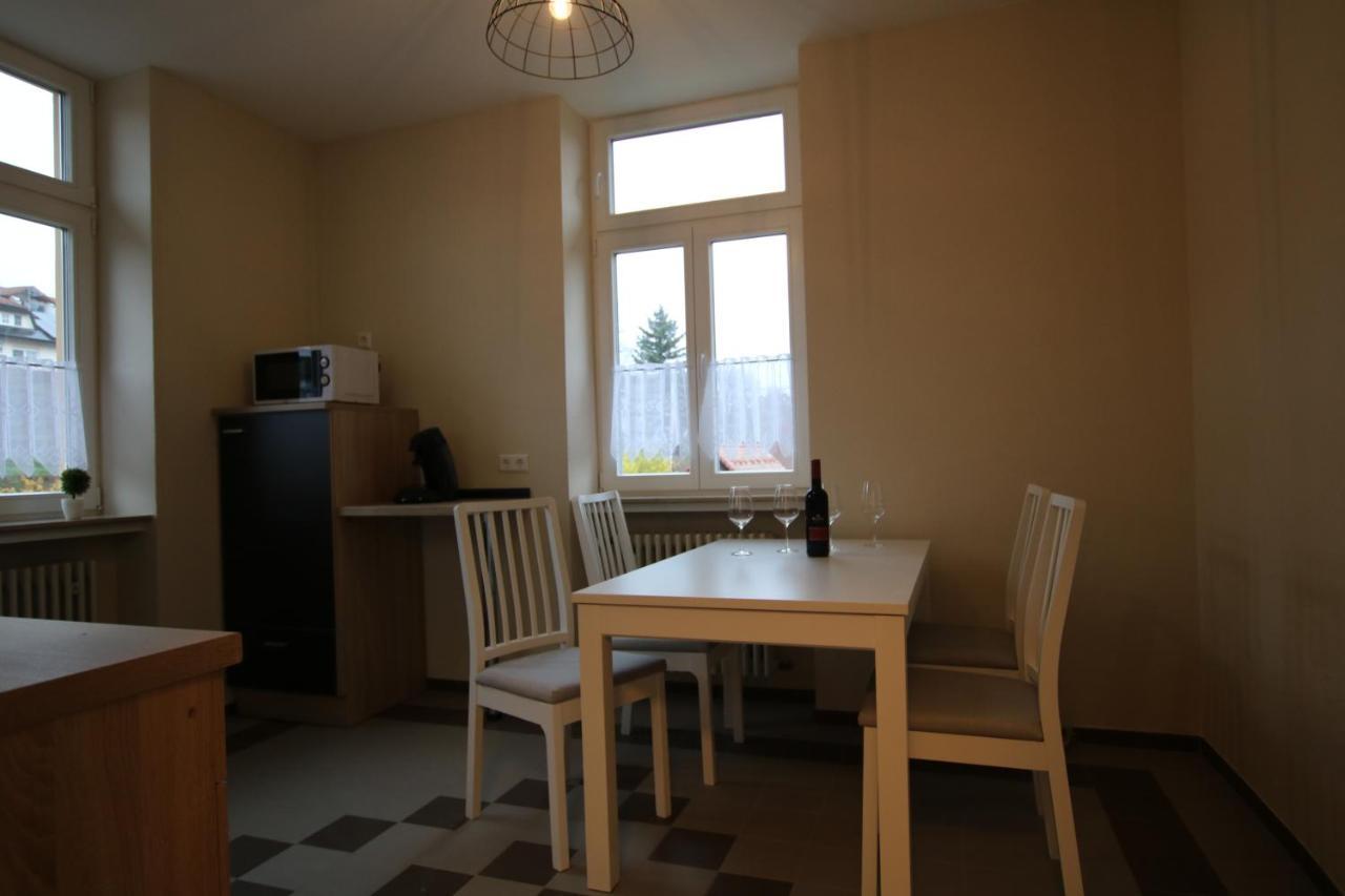 Ferienwohnung Altes Pfarrhaus Bargen Exterior foto